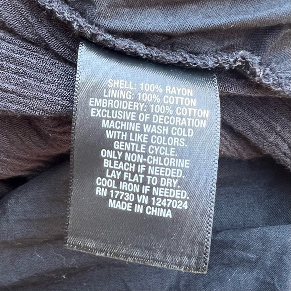 Black and white boho embroidered top with fringe, long sleeve, medium - Picture 8 of 8